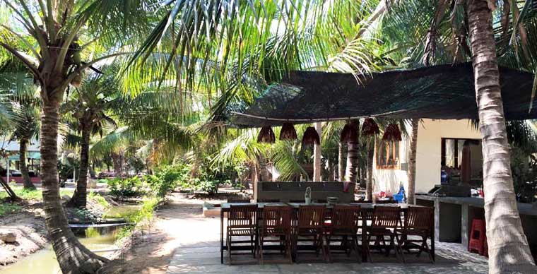 4 homestays with typical Mekong Delta style
